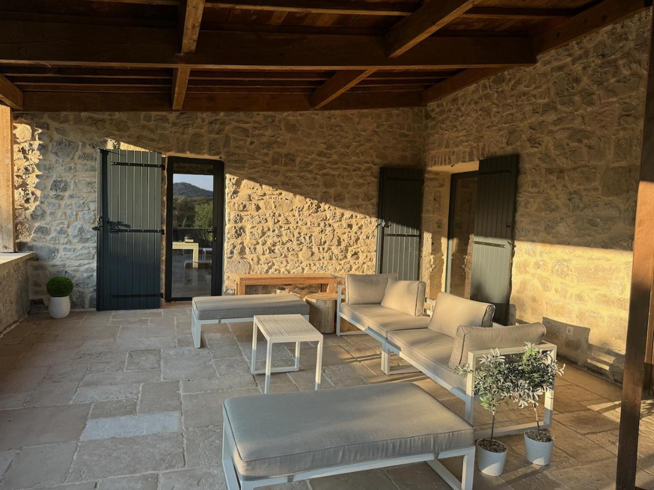 Luxurious Family House With Pool In Ardeche. Villa Les Vans Bagian luar foto