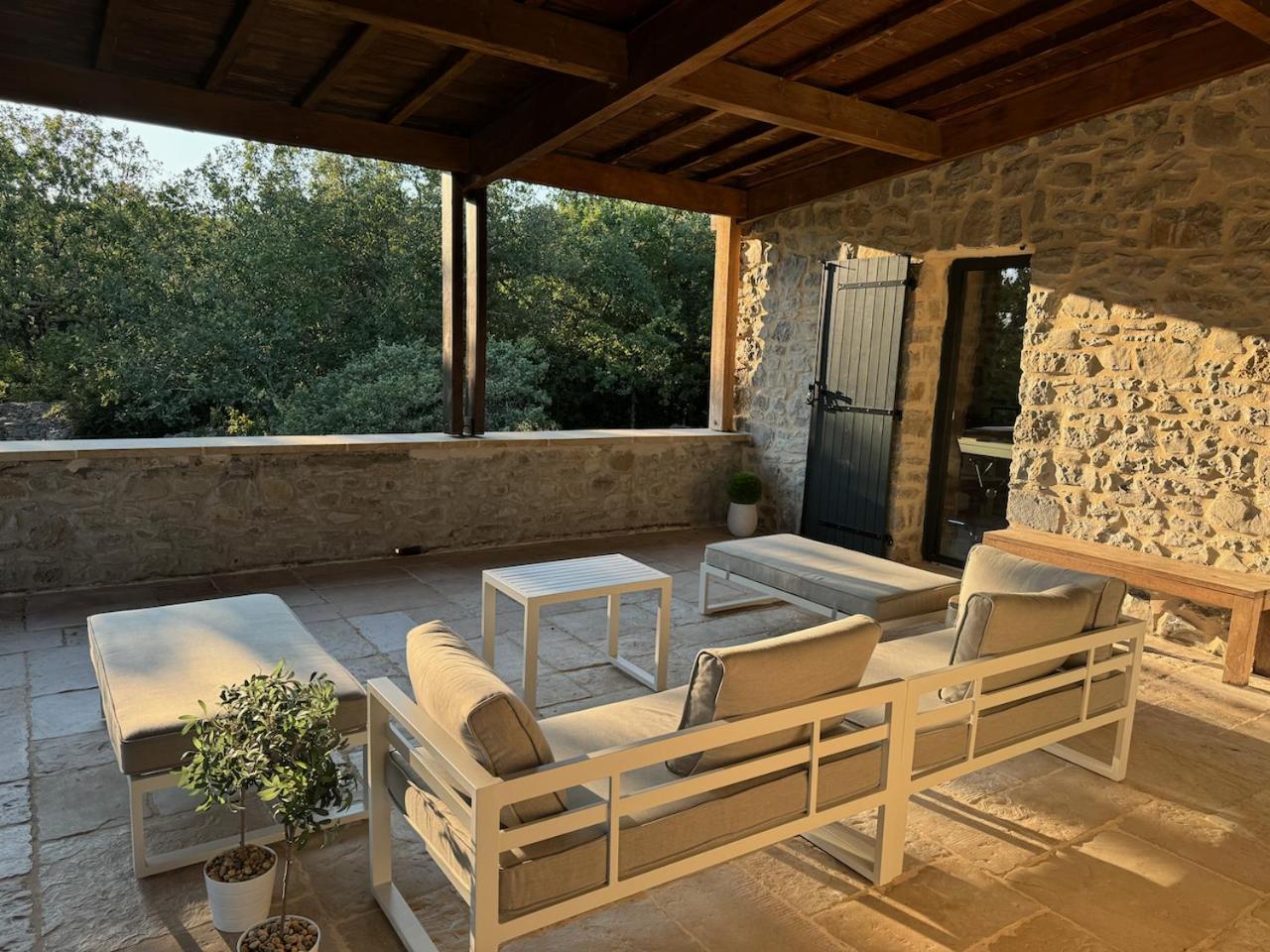Luxurious Family House With Pool In Ardeche. Villa Les Vans Bagian luar foto